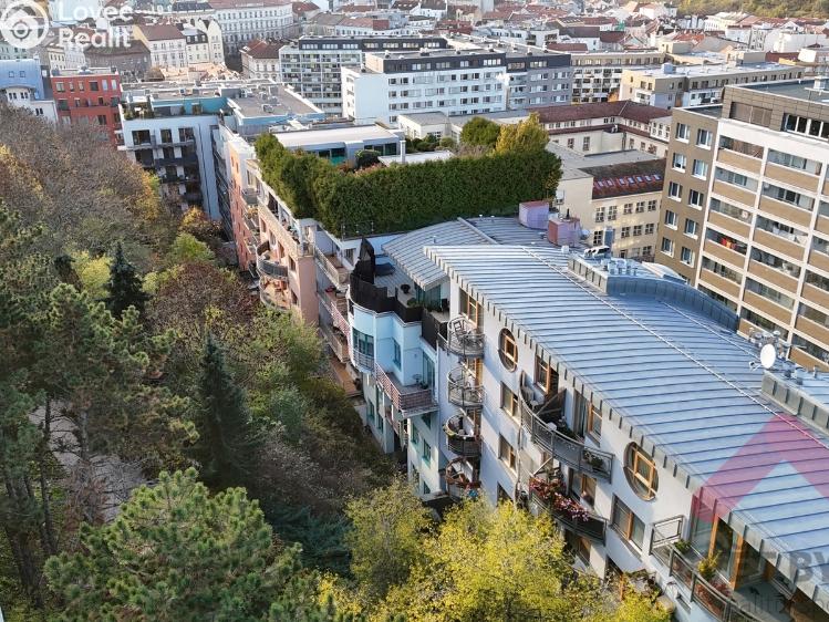 Pronájem bytu 2+KK Praha, Jeseniova 686/28 č. 11