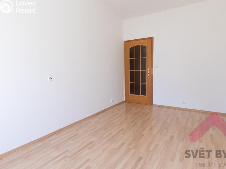 Pronájem bytu 2+KK Praha, Jeseniova 686/28 č. 13