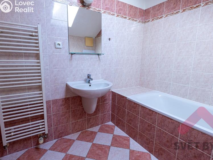 Pronájem bytu 2+KK Praha, Jeseniova 686/28 č. 17