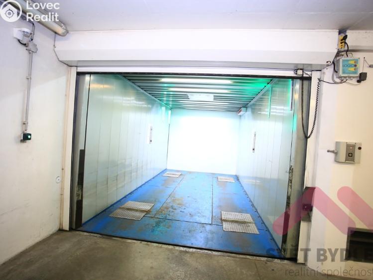 Pronájem bytu 2+KK Praha, Jeseniova 686/28 č. 19