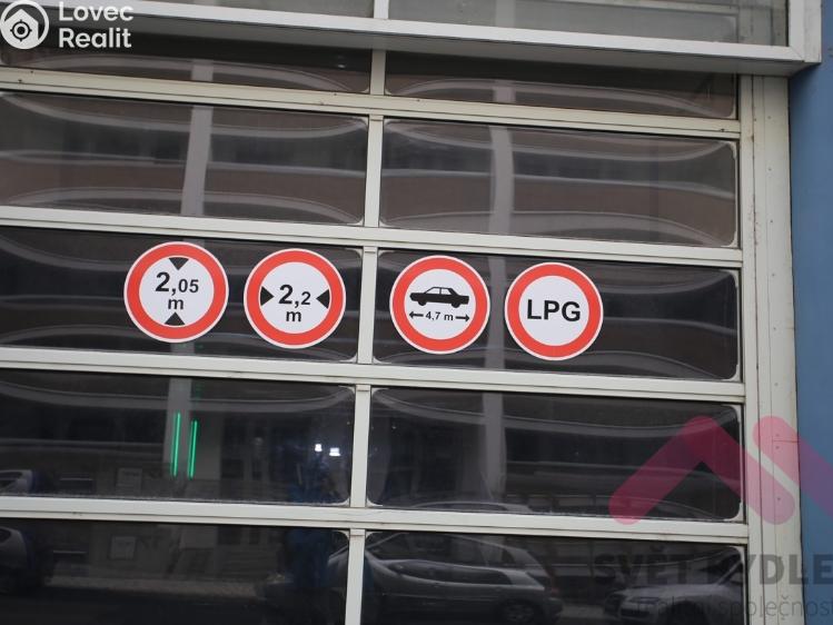 Pronájem bytu 2+KK Praha, Jeseniova 686/28 č. 21