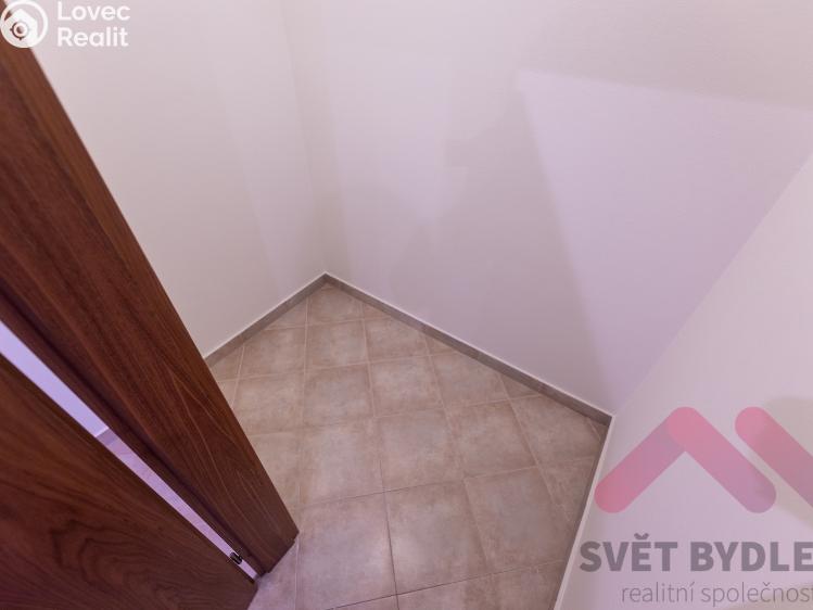 Pronájem bytu 3+KK Praha, Mattioliho 3272/9 č. 10