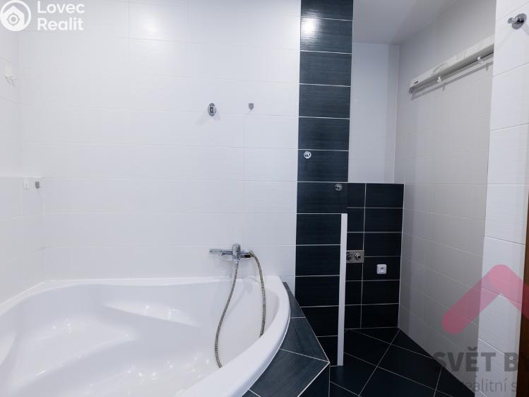 Pronájem bytu 3+KK Praha, Mattioliho 3272/9 č. 18