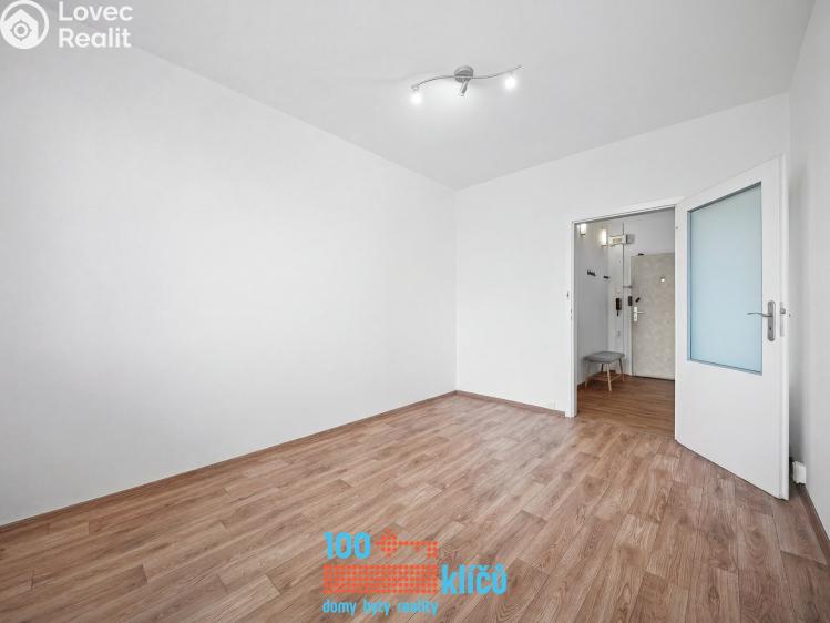 Prodej bytu 2+1 Praha, Wassermannova 924/12 č. 8