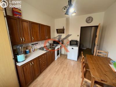 Sale apartment 2+1 Kopřivnice, Obránců míru č. 5