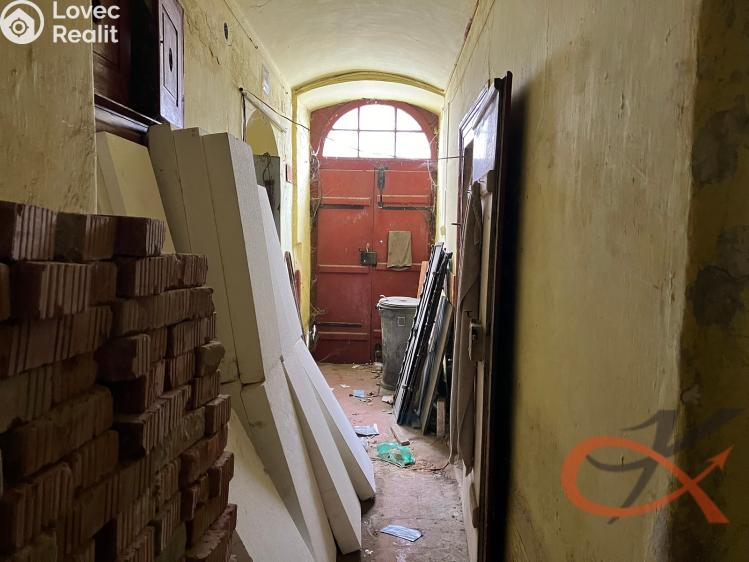 Prodej komerční nemovitosti Prostějov, nám. Svat. Čecha č. 12