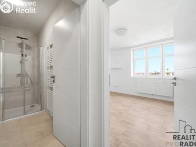 Pronájem bytu 1+KK Pardubice, Teplého 1375 č. 4