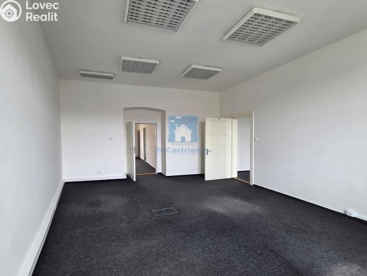 Rent office space Plzeň, Hálkova č. 10