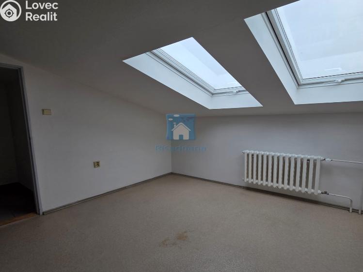 Rent office space Plzeň, Hálkova č. 8