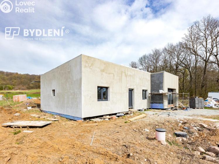 Prodej rodinného domu Košťany, K zámku č. 6