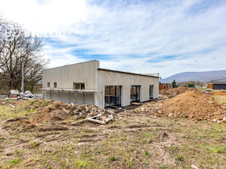 Prodej rodinného domu Košťany, K zámku č. 15