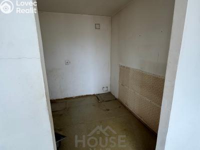 Sale apartment 2+KK Praha, Lodžská č. 4