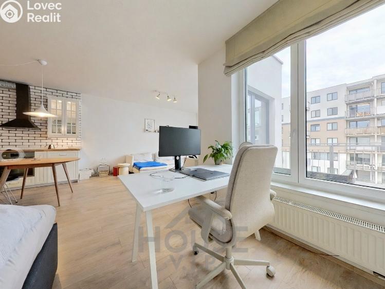 Sale apartment 2+KK Praha, Pod Harfou č. 12