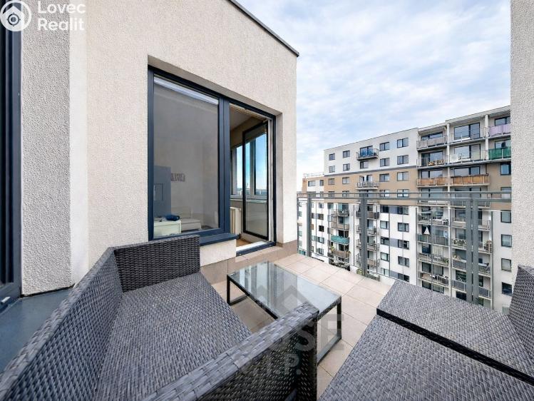 Sale apartment 2+KK Praha, Pod Harfou č. 19