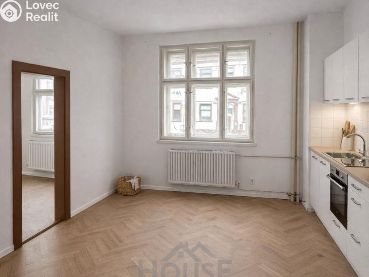Prodej činžovního domu Hradec Králové, Kydlinovská č. 10