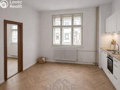 Продажа многоквартирного дома Hradec Králové, Kydlinovská č. 10