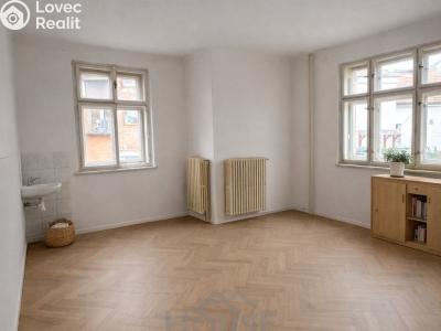 Продажа многоквартирного дома Hradec Králové, Kydlinovská č. 13