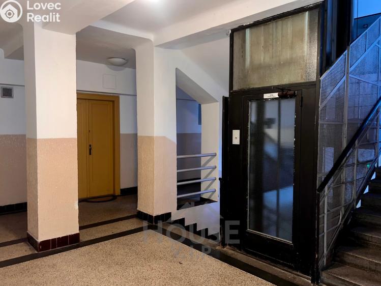 Sale apartment 2+KK Praha, Jana Želivského č. 11