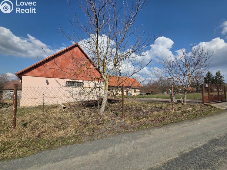 Prodej zemědělské usedlosti Strojetice č. 19