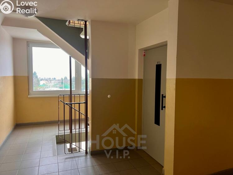 Sale apartment 2+KK Praha, Milánská č. 8