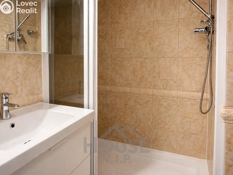 Sale apartment 2+KK Praha, Podle Kačerova č. 8