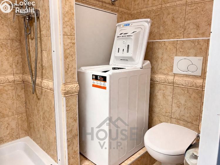 Sale apartment 2+KK Praha, Podle Kačerova č. 9