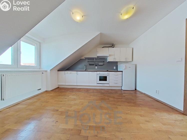 Prodej bytu 2+1 Praha č. 1