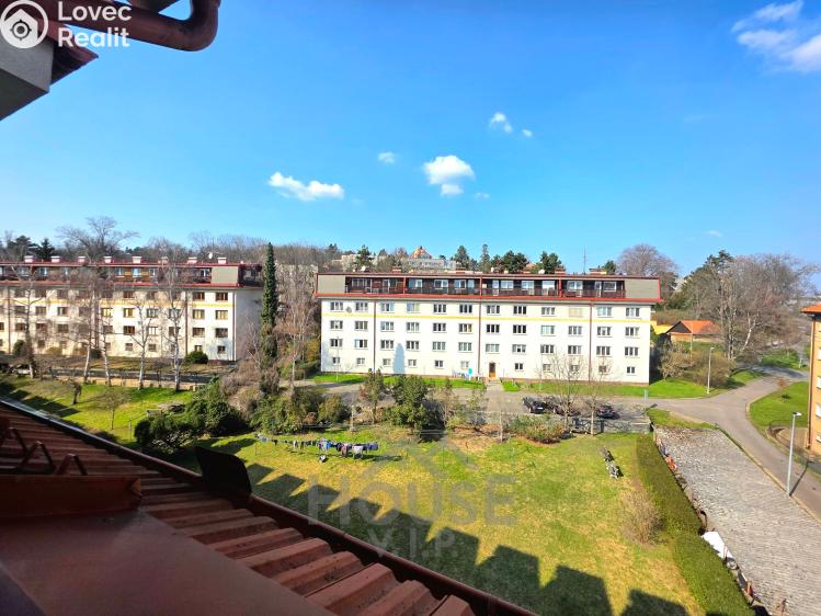 Prodej bytu 2+1 Praha č. 17