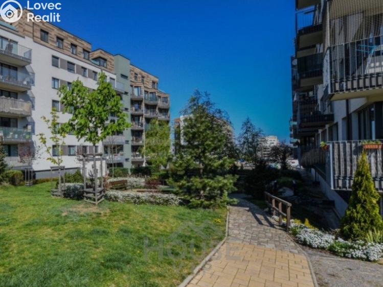 Sale apartment 2+KK Praha, Hugo Haase č. 4