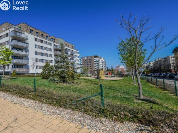 Sale apartment 2+KK Praha, Hugo Haase č. 5