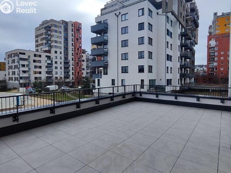 Sale apartment 2+KK Praha, Pod Harfou č. 6