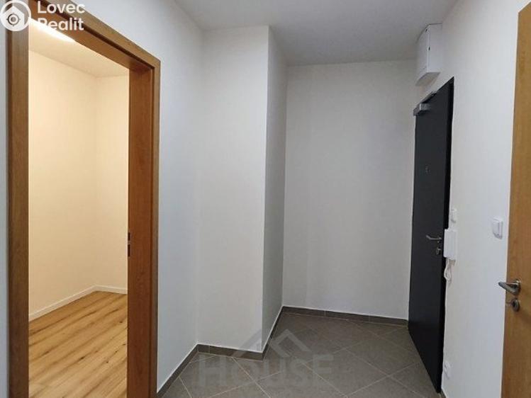 Sale apartment 2+KK Praha, Pod Harfou č. 11