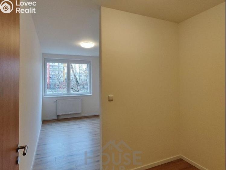 Sale apartment 2+KK Praha, Pod Harfou č. 12