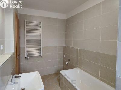 Sale apartment 2+KK Praha, Pod Harfou č. 5