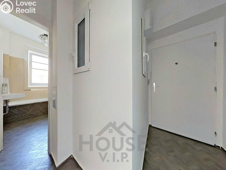 Sale apartment 2+KK Praha, Slávy Horníka č. 11