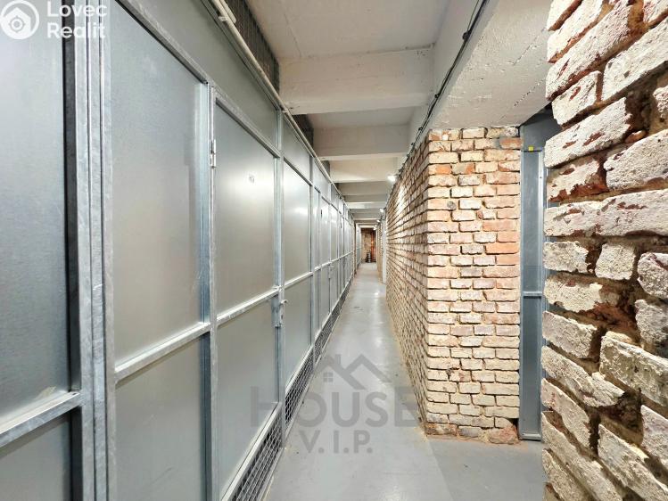 Sale apartment 2+KK Praha, Slávy Horníka č. 13