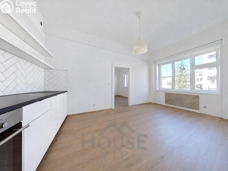 Sale apartment 2+KK Praha, Slávy Horníka č. 2