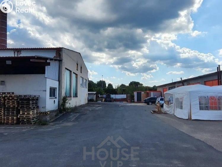 Prodej obchodního prostoru Přelouč, Sportovní č. 20