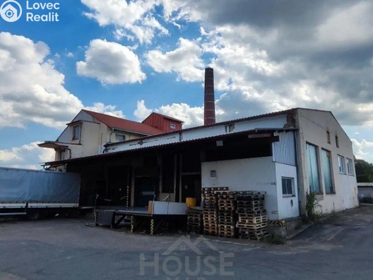 Pronájem obchodního prostoru Přelouč, Sportovní č. 16