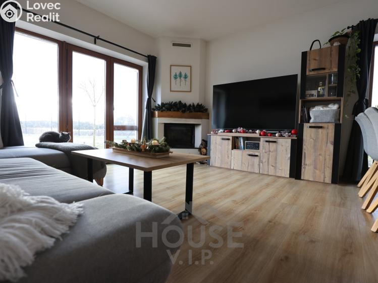 Продажа семейного дома Kostomlaty nad Labem, Západní 523 č. 2