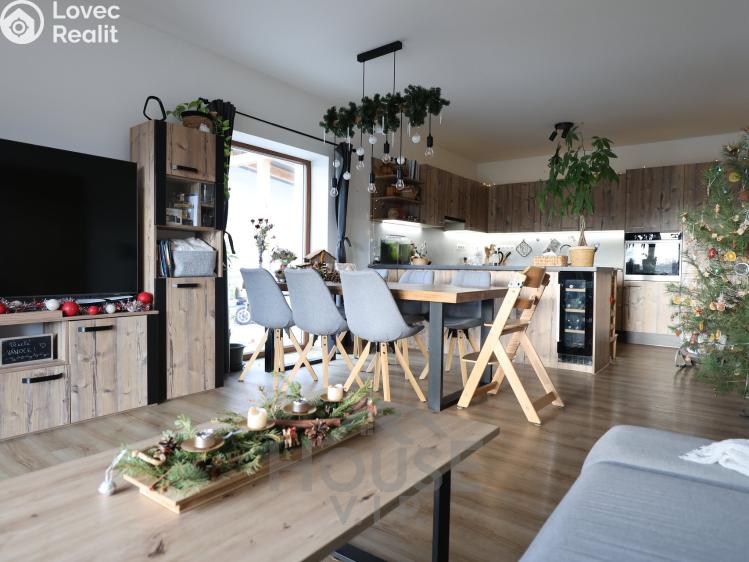 Продажа семейного дома Kostomlaty nad Labem, Západní 523 č. 3