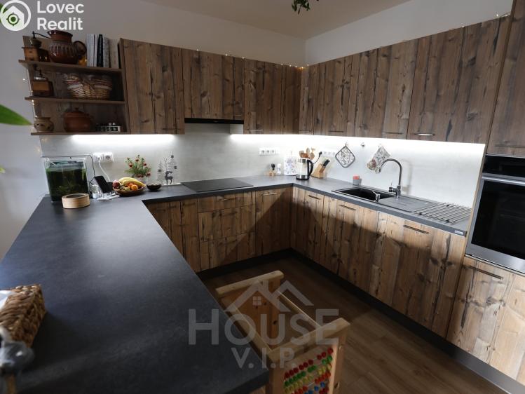 Продажа семейного дома Kostomlaty nad Labem, Západní 523 č. 5