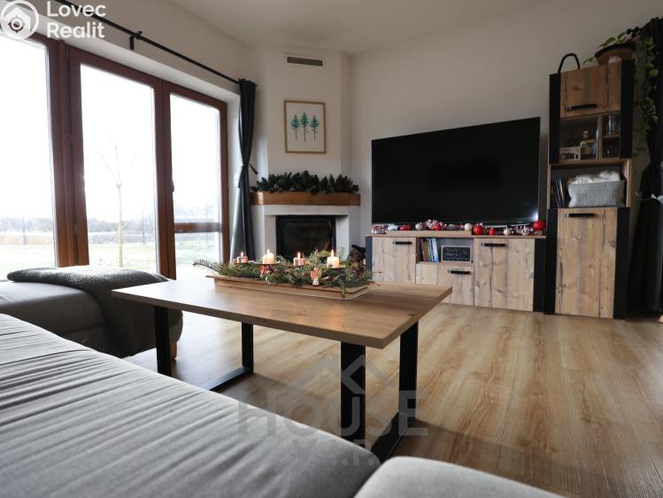 Продажа семейного дома Kostomlaty nad Labem, Západní 523 č. 9