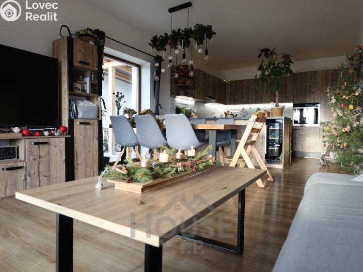 Продажа семейного дома Kostomlaty nad Labem, Západní 523 č. 11