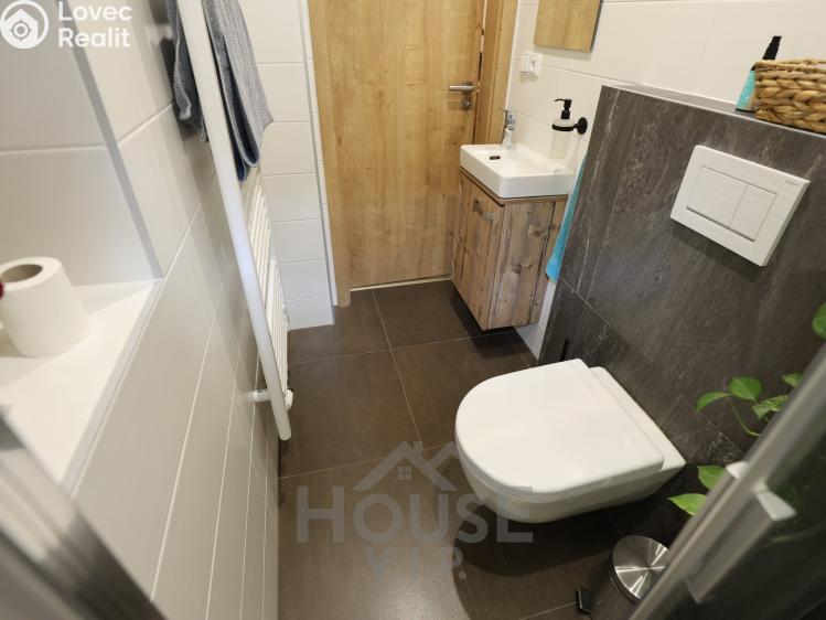 Продажа семейного дома Kostomlaty nad Labem, Západní 523 č. 17