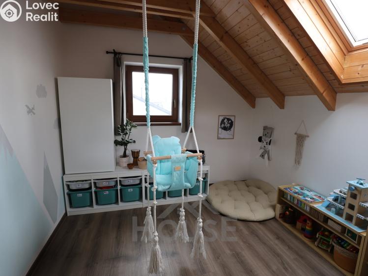 Продажа семейного дома Kostomlaty nad Labem, Západní 523 č. 20