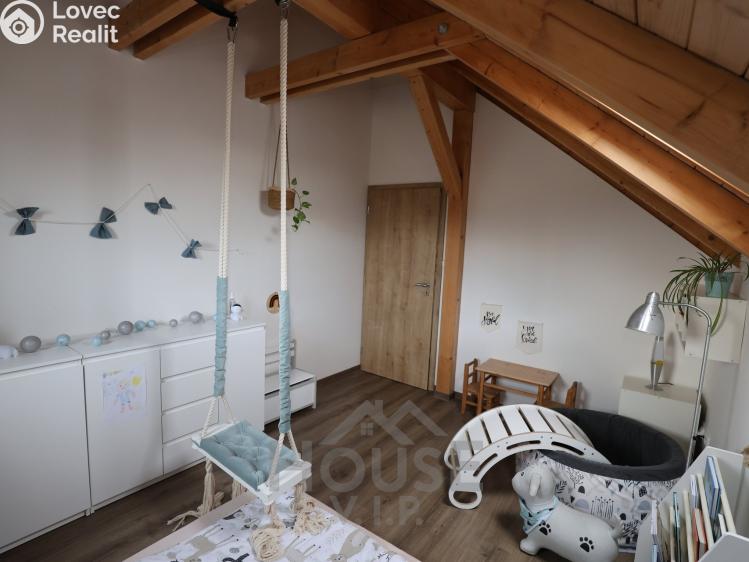 Продажа семейного дома Kostomlaty nad Labem, Západní 523 č. 27