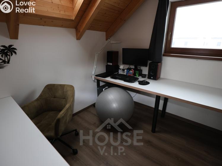 Продажа семейного дома Kostomlaty nad Labem, Západní 523 č. 35