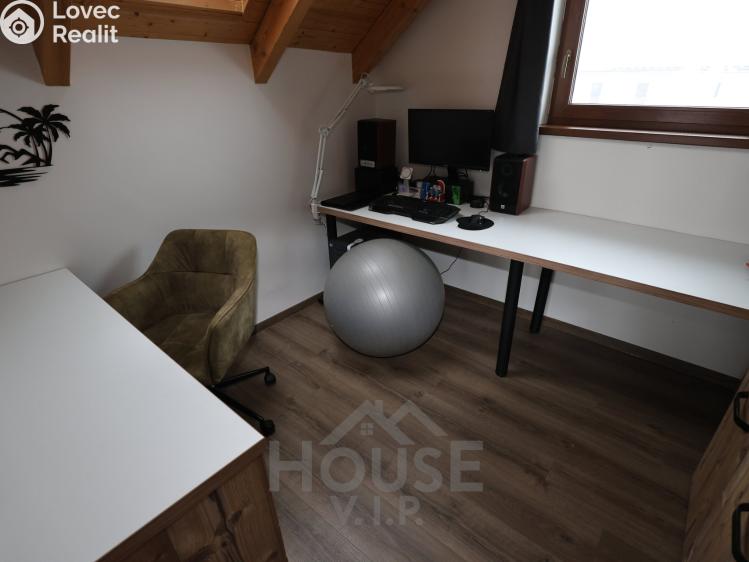 Продажа семейного дома Kostomlaty nad Labem, Západní 523 č. 36