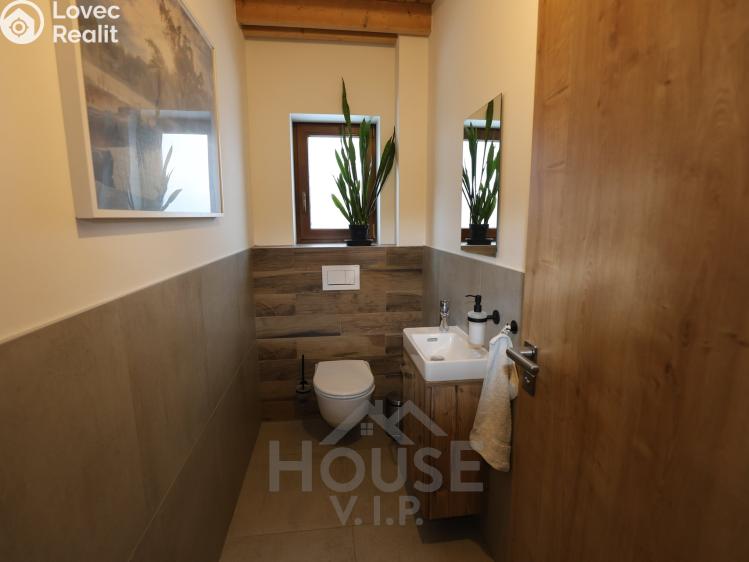 Продажа семейного дома Kostomlaty nad Labem, Západní 523 č. 44